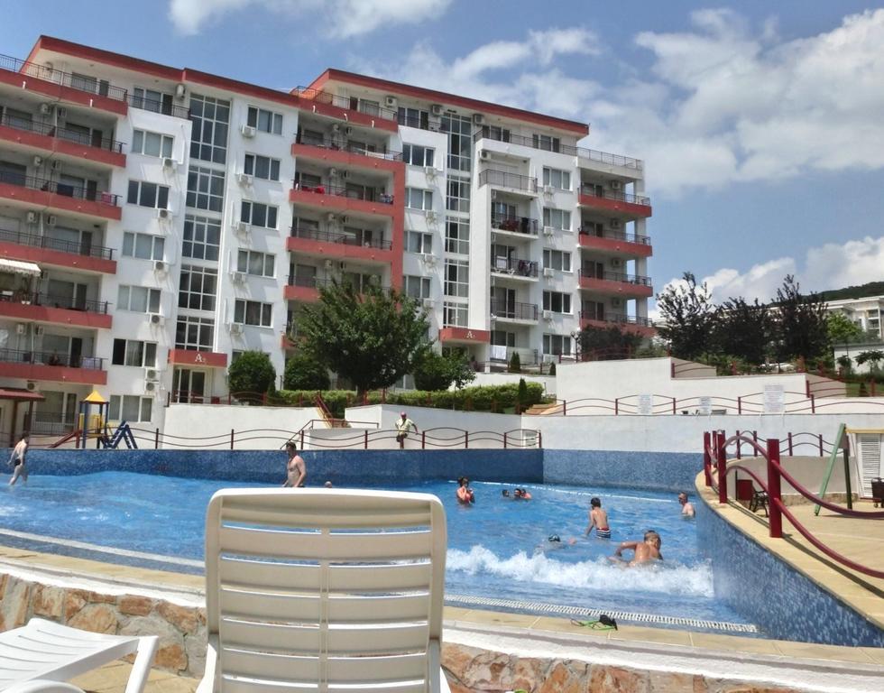 Panoramic Sea View Apartment Crown, Pools And Beach, Sveti Vlas Exterior photo