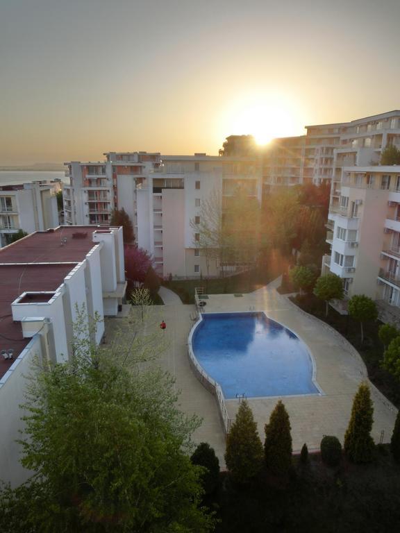 Panoramic Sea View Apartment Crown, Pools And Beach, Sveti Vlas Exterior photo